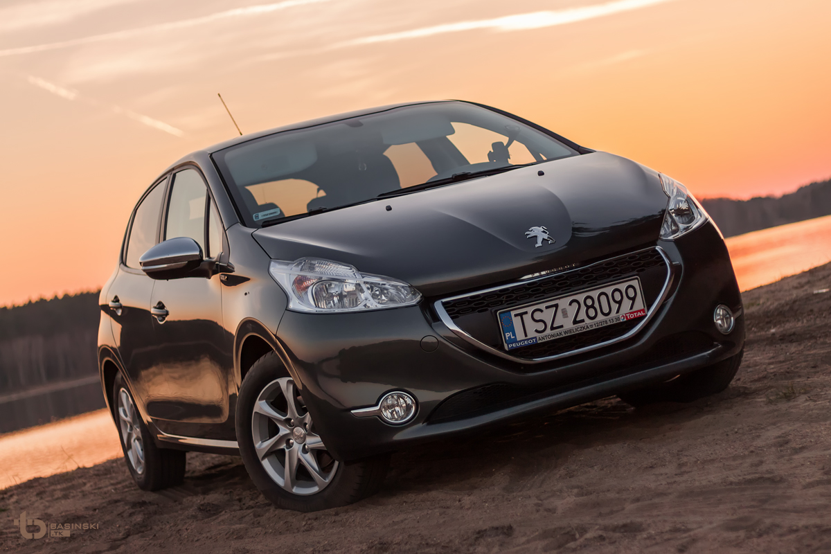 peugeot 208 - https://fotobasinski.tk