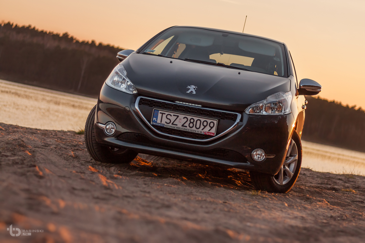 peugeot 208 - https://fotobasinski.tk