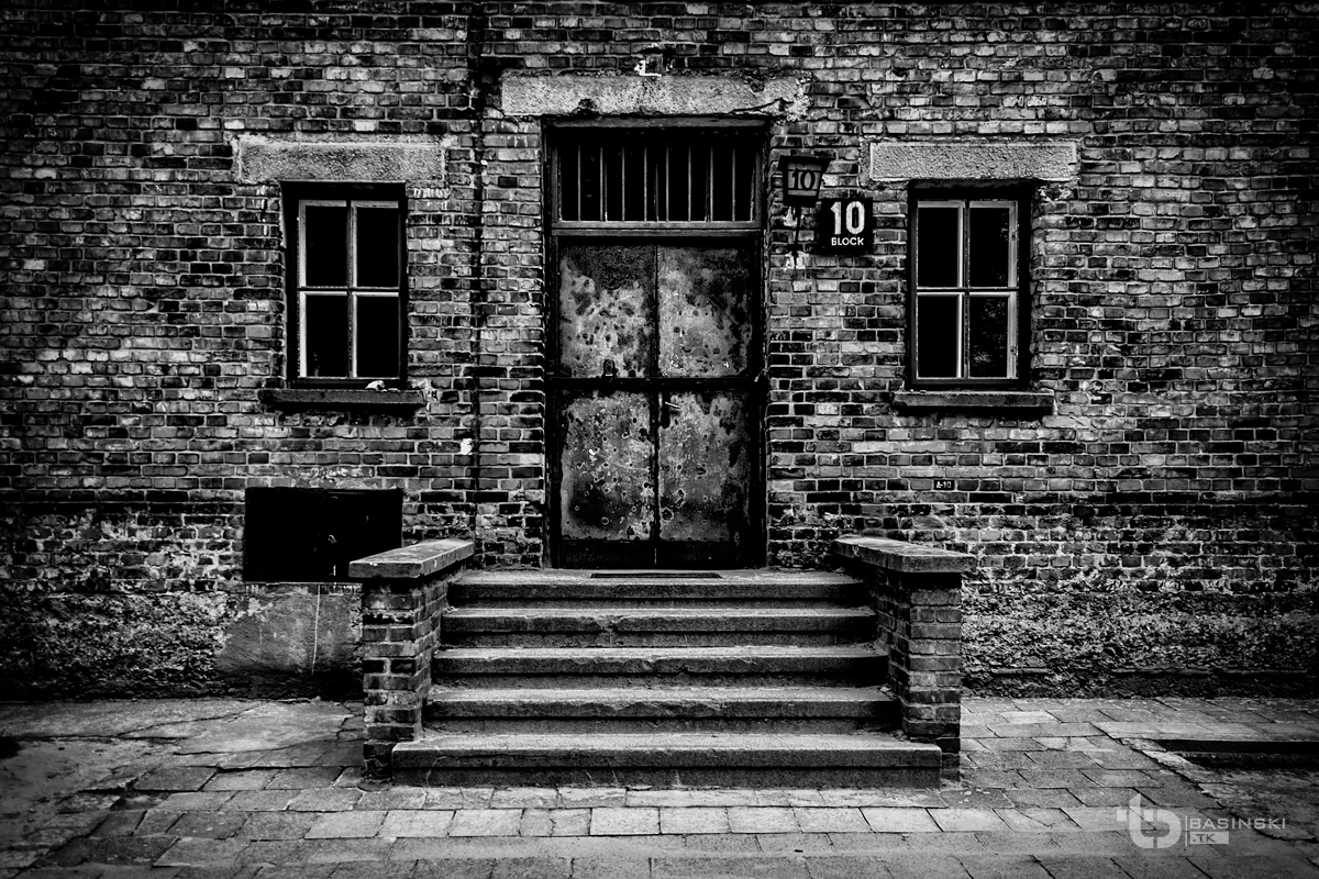 KL auschwitz - https://fotobasinski.tk