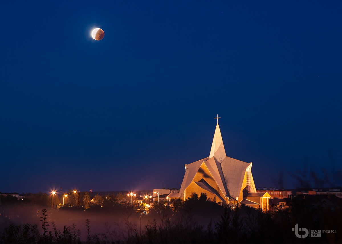 blood moon https://fotobasinski.tk