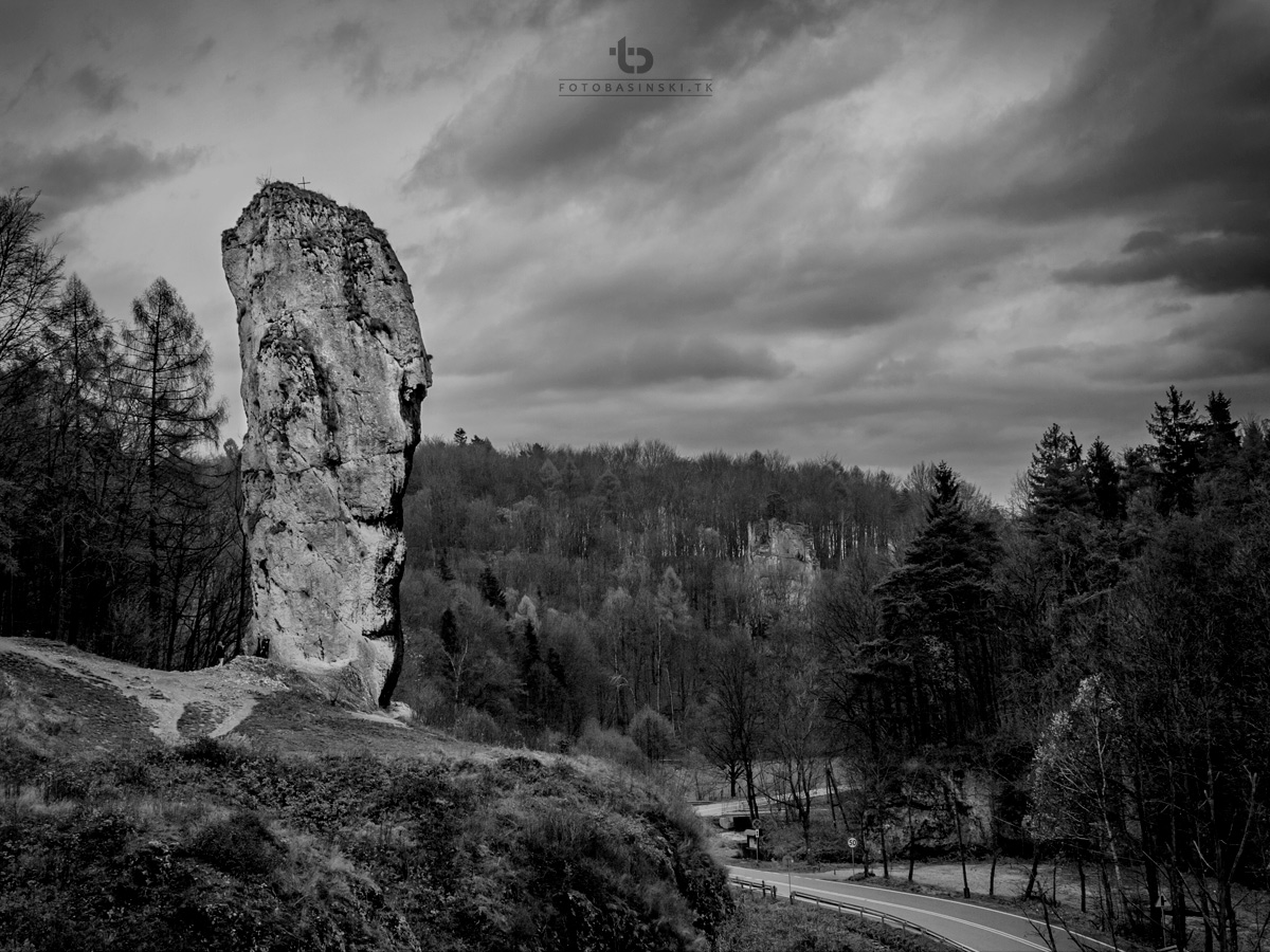 ojców zamek w piaskowej skale maczuga herkulesa - www.fotobasinski.com.pl
