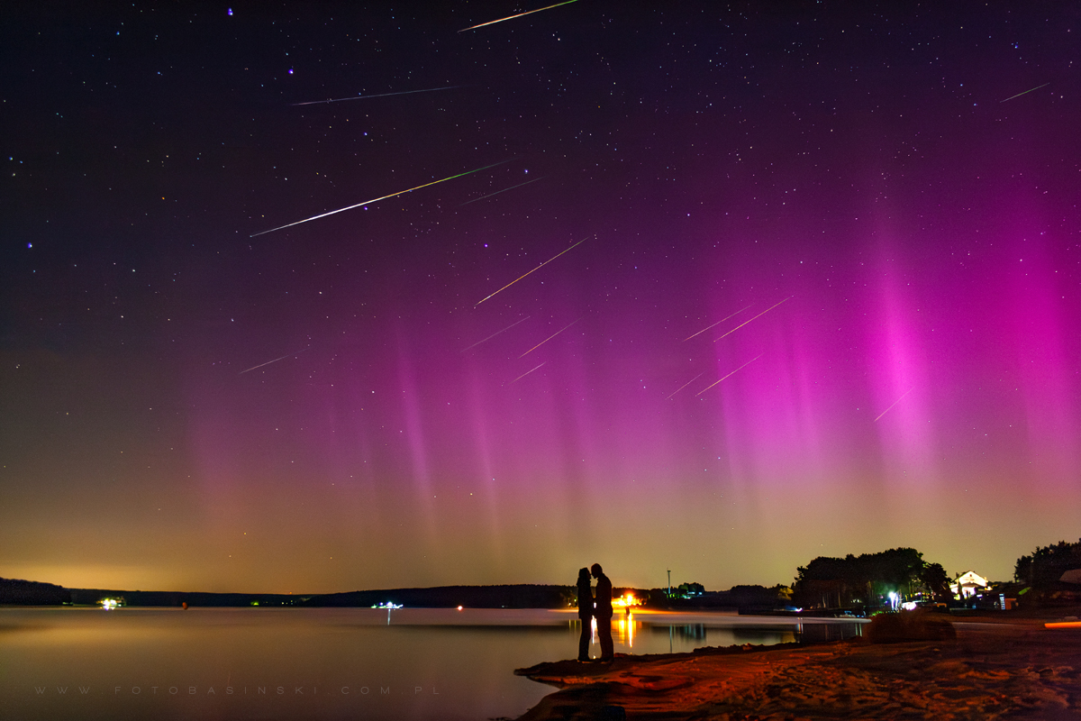 Zorza i perseidy widziane z polski - www.fotobasinski.com.pl