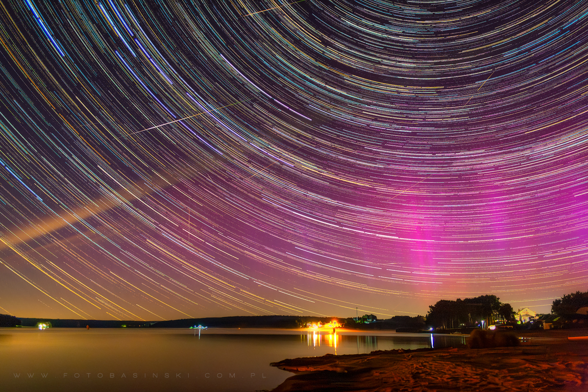 Zorza i perseidy widziane z polski - www.fotobasinski.com.pl